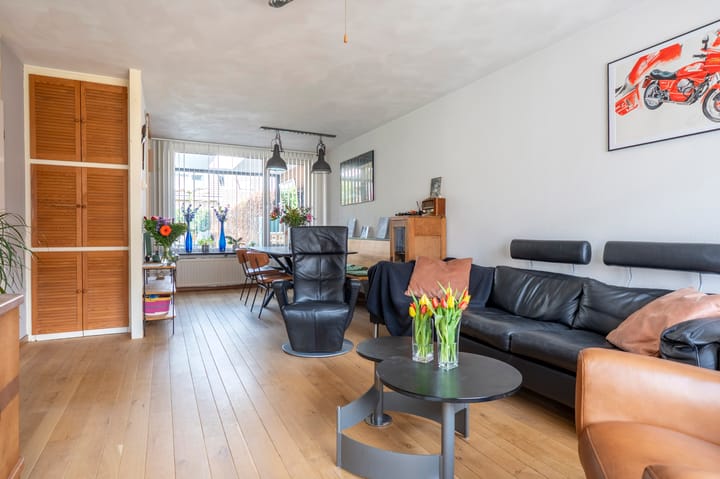 Foto 13 van Looierstraat 10