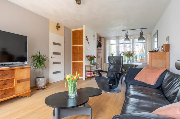 Foto 14 van Looierstraat 10