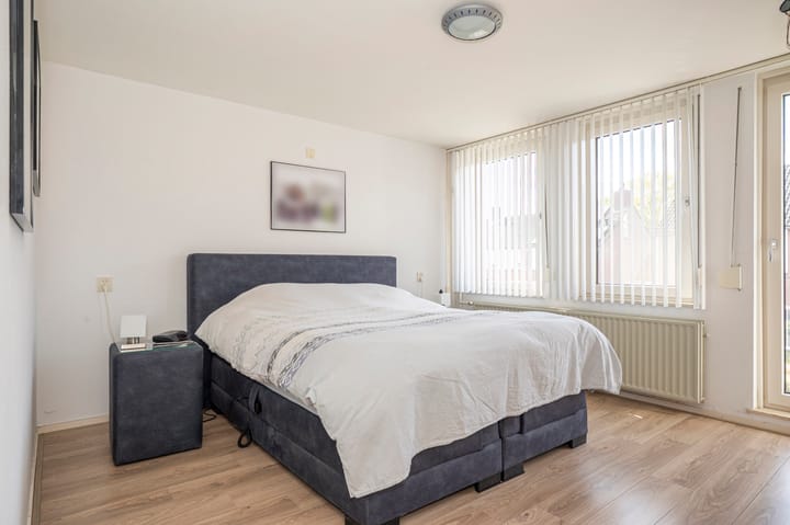 Foto 26 van Looierstraat 10