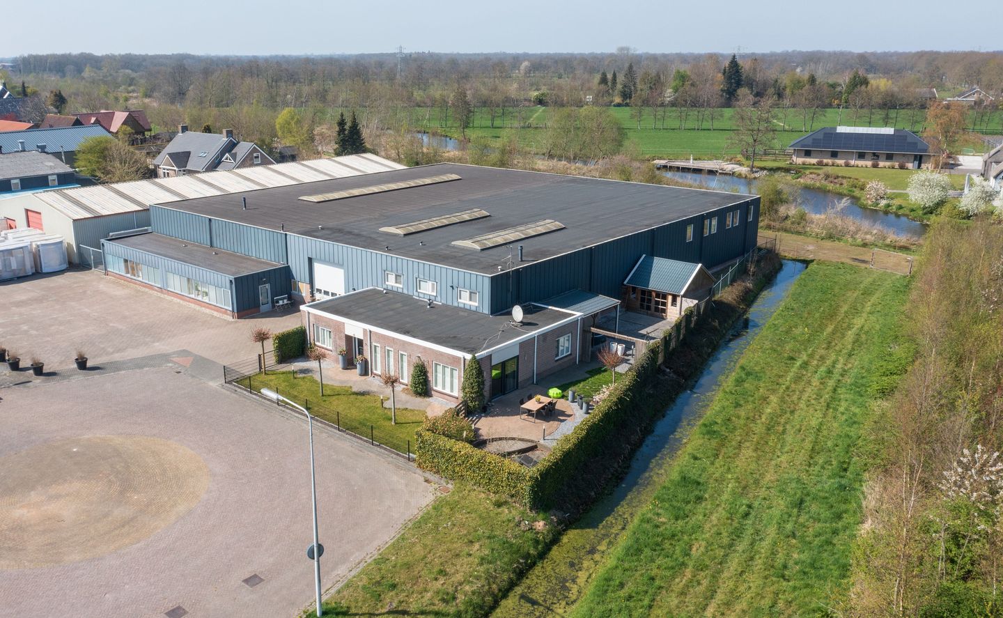 Bekijk foto 1 van Het Helmhout 65