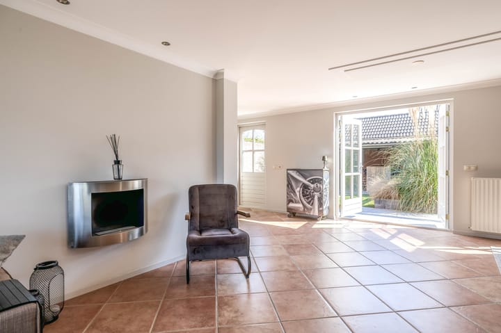 Foto 14 van Poelruitstraat 17