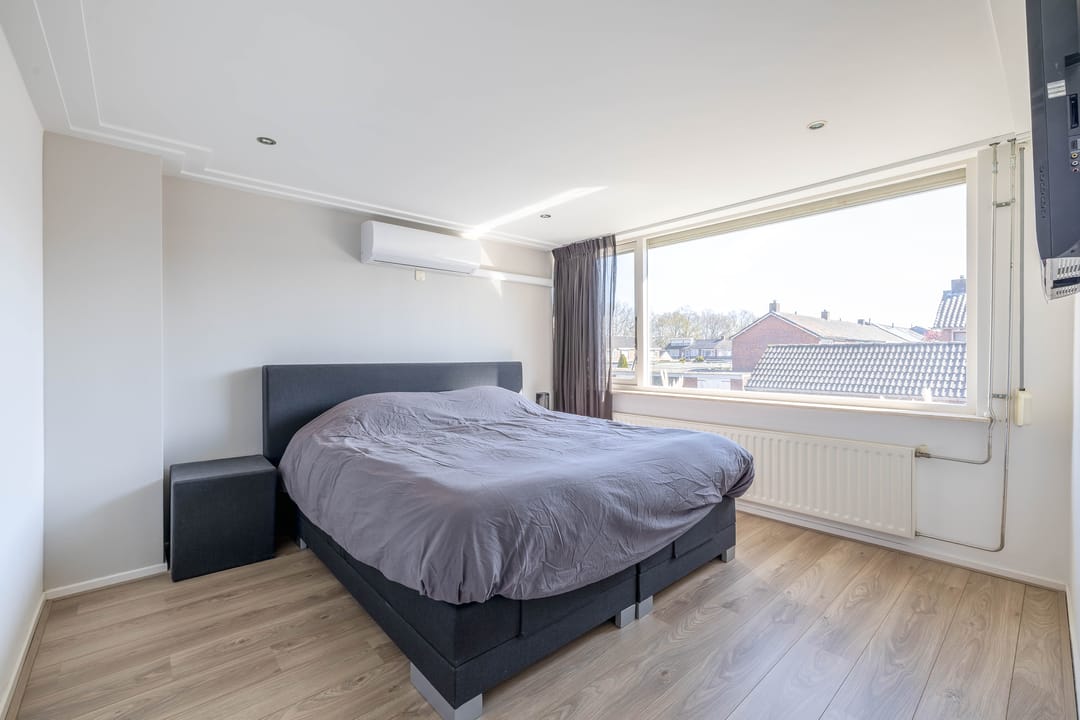 Foto 23 van Poelruitstraat 17