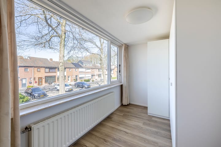 Foto 28 van Poelruitstraat 17