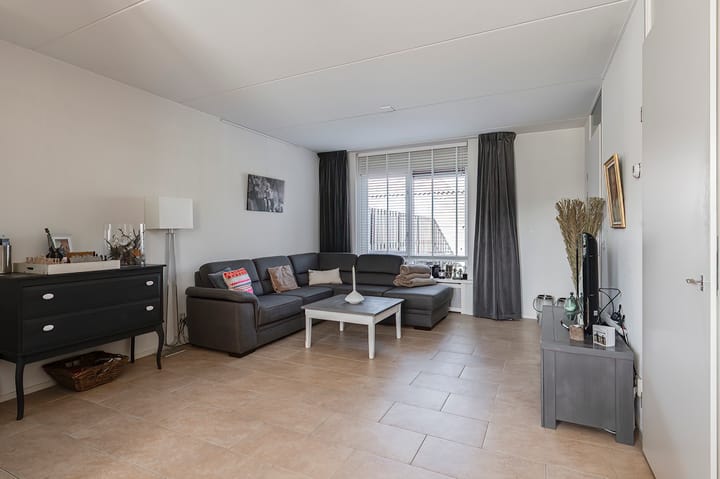 Photo 3 of A.H.H. Tolhuisenstraat 13