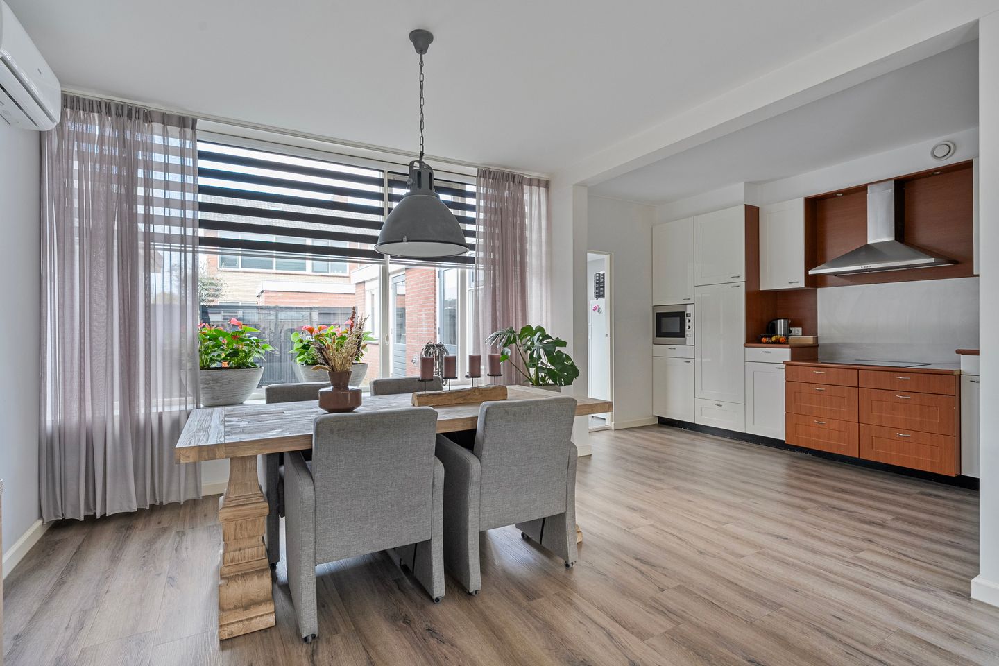 Photo 14 of Constantijnstraat 97