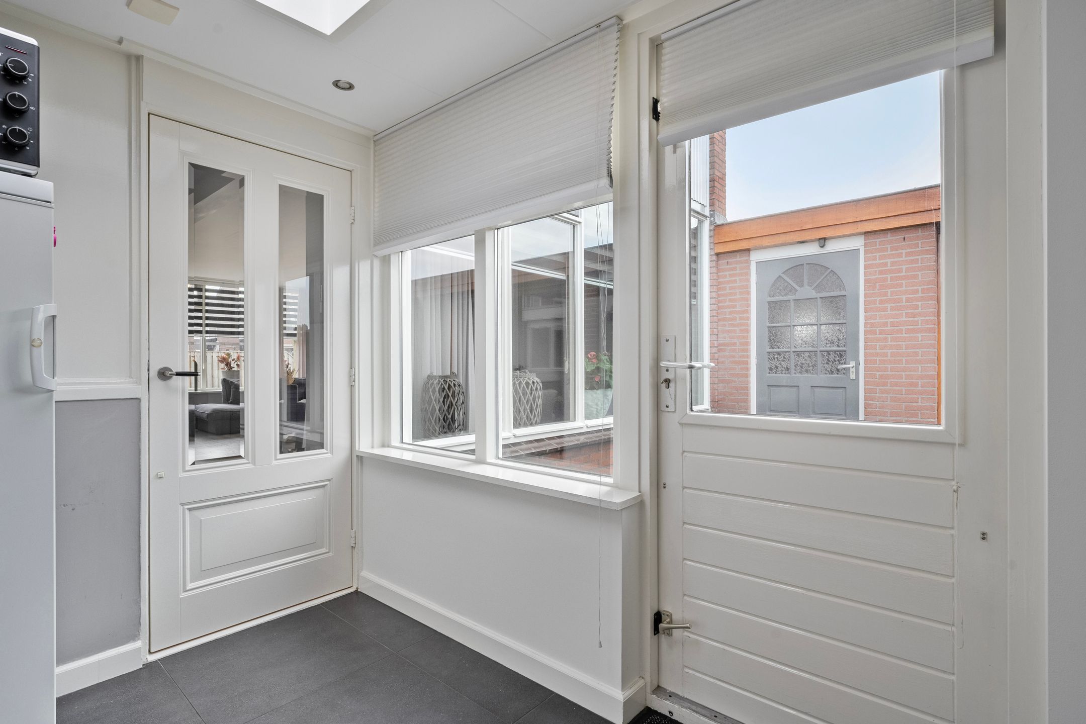 Photo 21 of Constantijnstraat 97