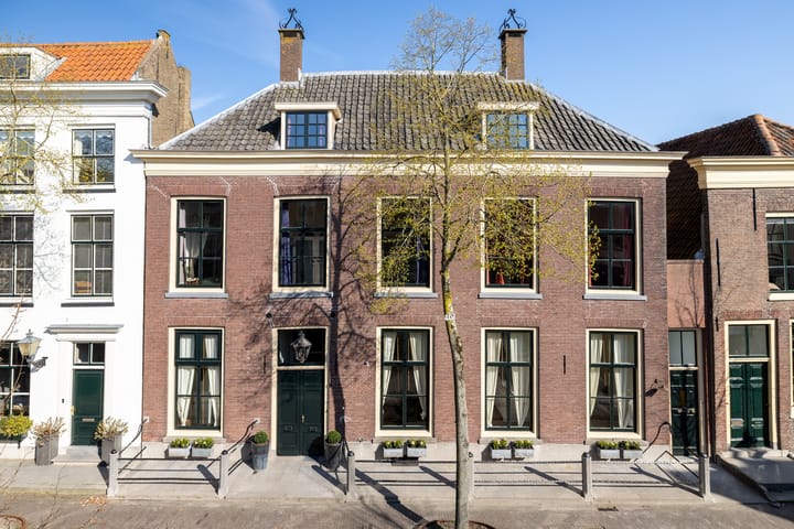 Voorstraat 14