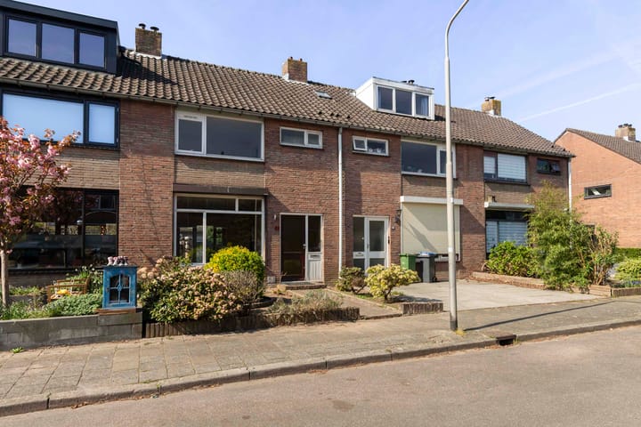 Foto 7 van Maanstraat 51