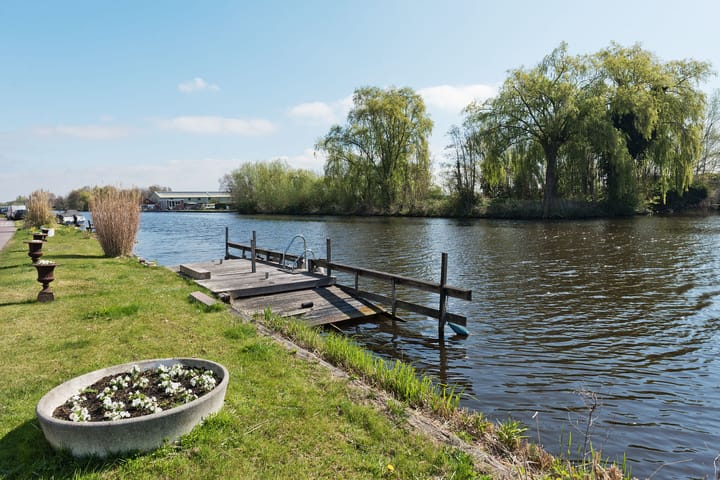 Photo 2 of Aalsmeerderdijk 217