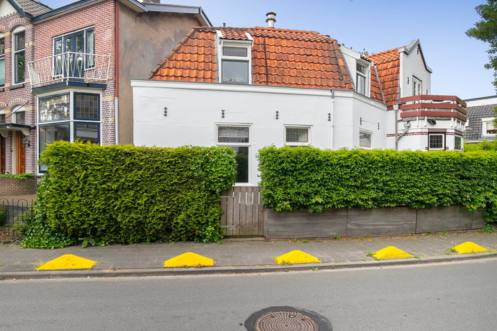 undefined main image