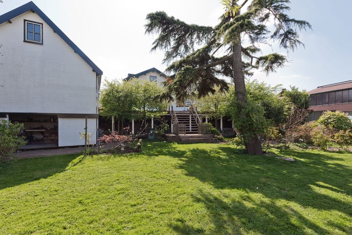 Photo 12 of Aalsmeerderdijk 217