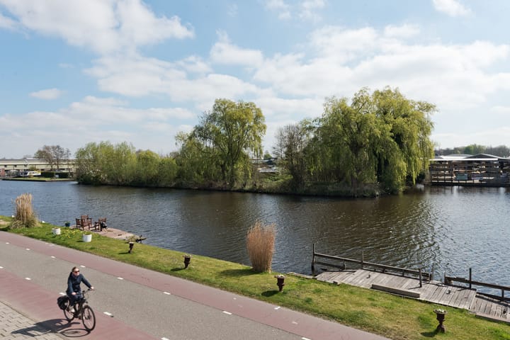 Photo 37 of Aalsmeerderdijk 217