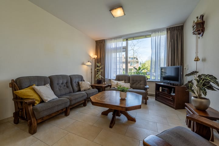 Foto 3 van Burg Henryplantsoen 2