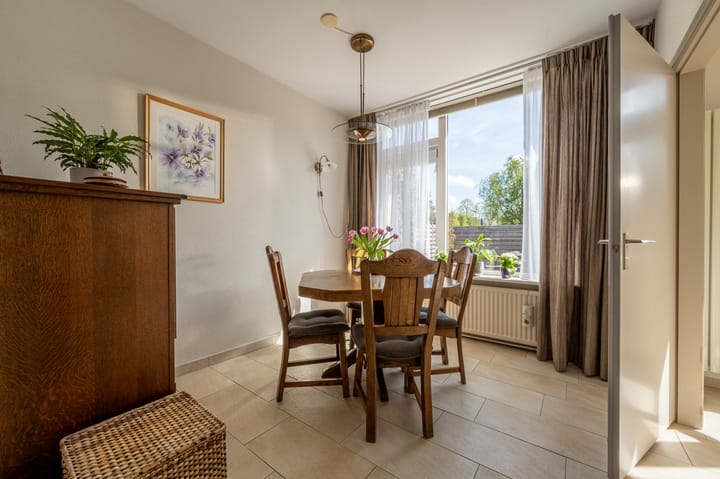 Foto 7 van Burg Henryplantsoen 2