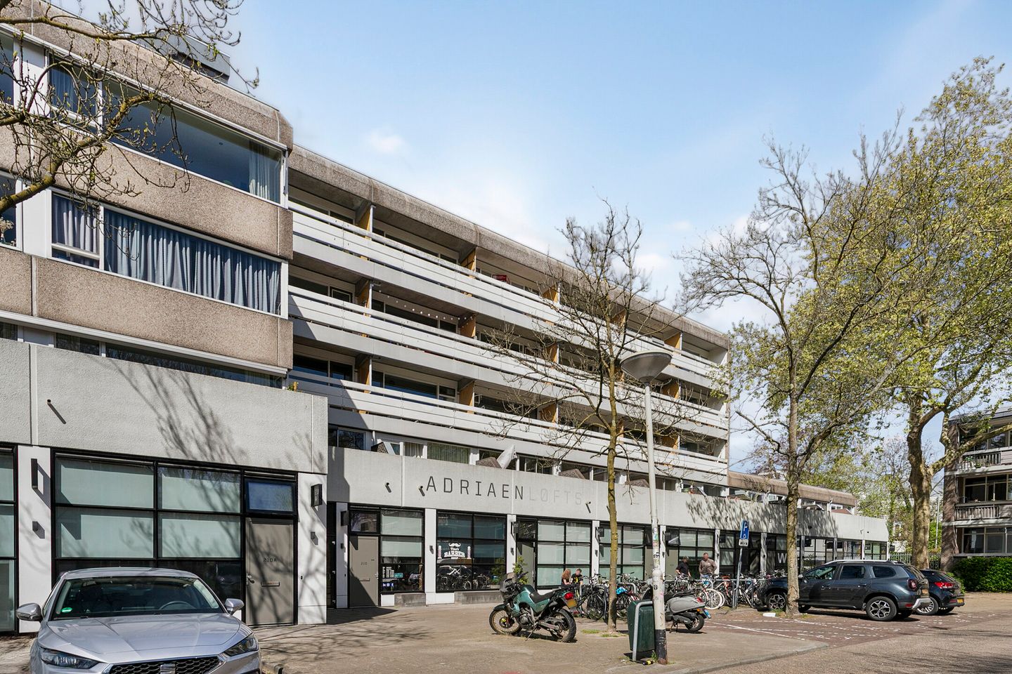 Foto 20 van Adriaan van Bergenstraat 270