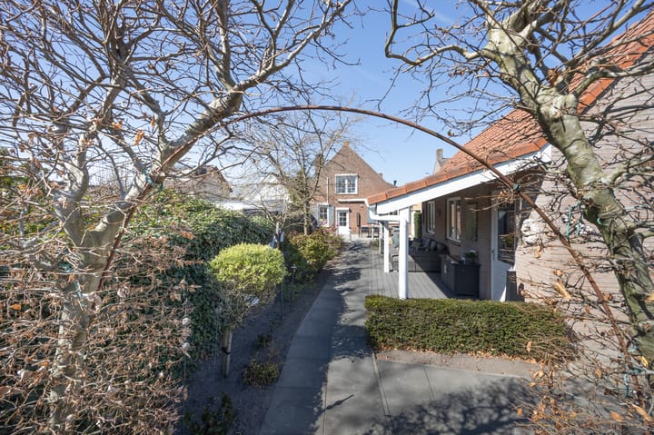 Foto 44 van Spoorlaan 116