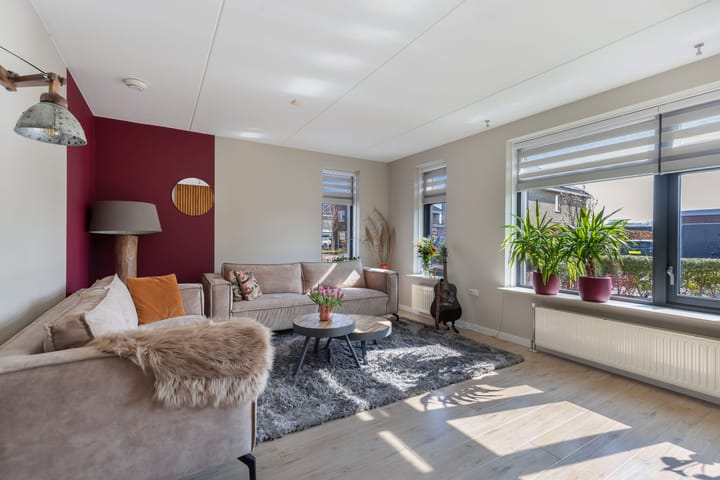 Foto 3 van Carbeel 14