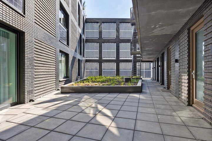 Foto 28 van Lutonhof 365