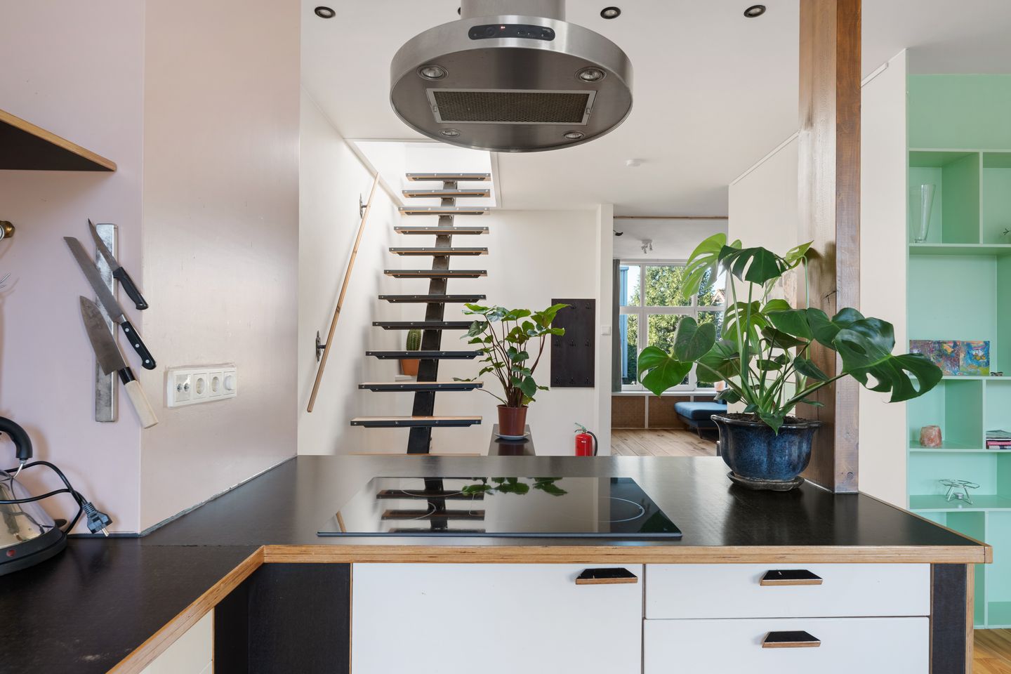 Foto 20 van Burgemeester Meineszlaan 88-A