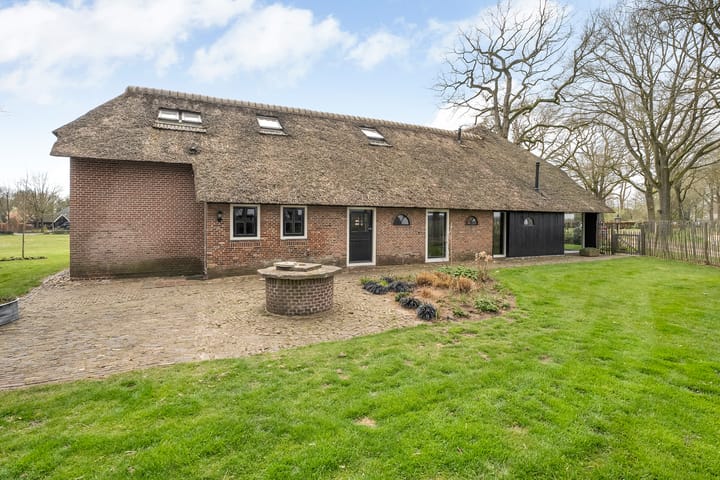 Photo 82 of de Woerthe 4