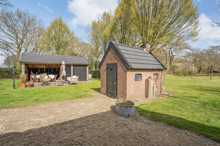 Photo 86 of de Woerthe 4