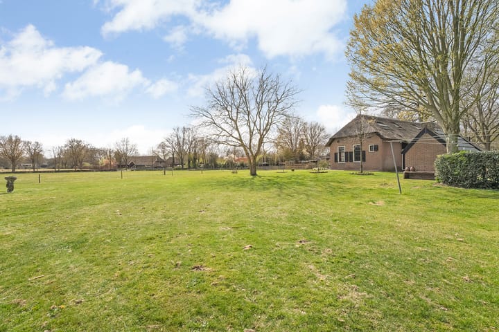 Photo 88 of de Woerthe 4