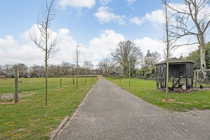 Photo 97 of de Woerthe 4