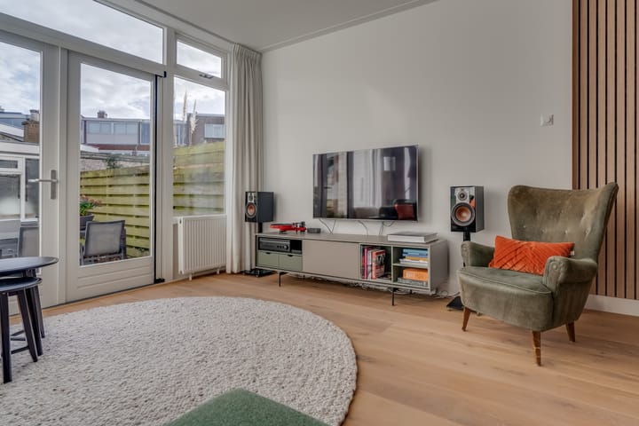 Foto 15 van Van der Mondestraat 149