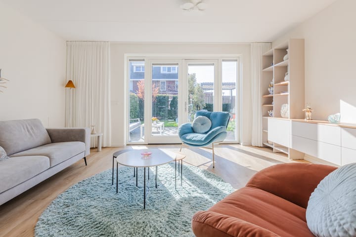 Photo 3 of Purperreiger 26