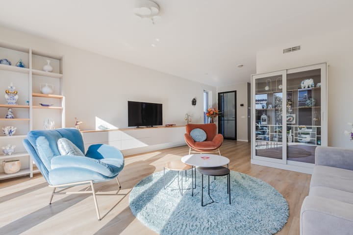 Photo 5 of Purperreiger 26