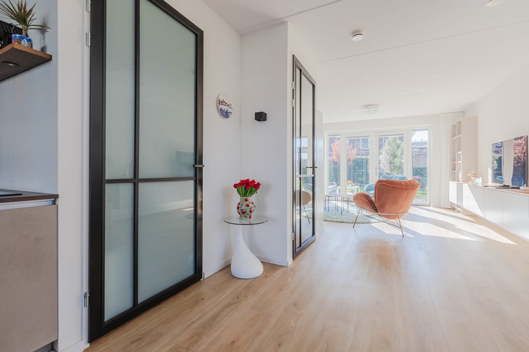 Foto 8 van Purperreiger 26