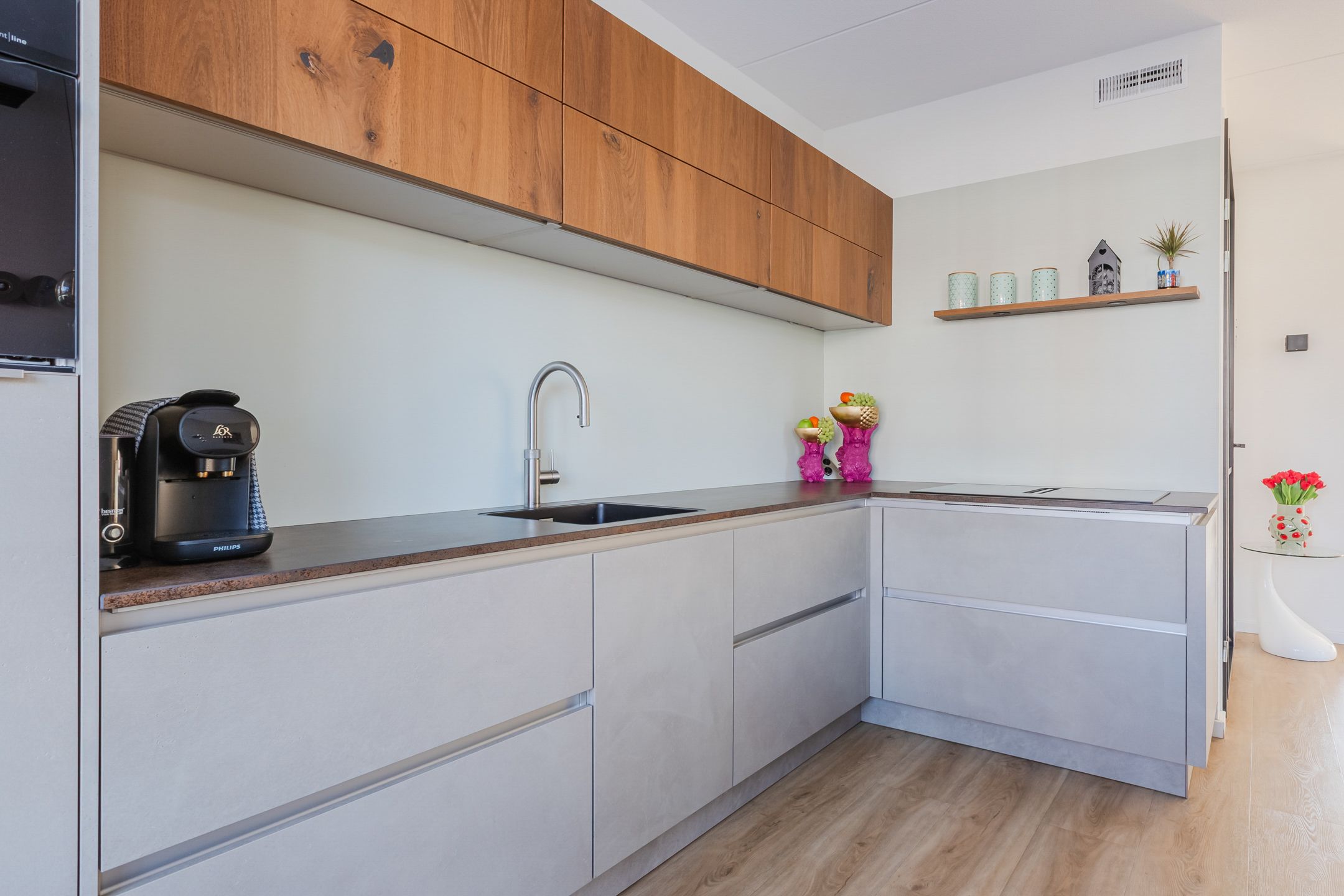 Foto 12 van Purperreiger 26