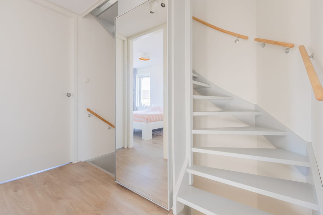 Foto 17 van Purperreiger 26