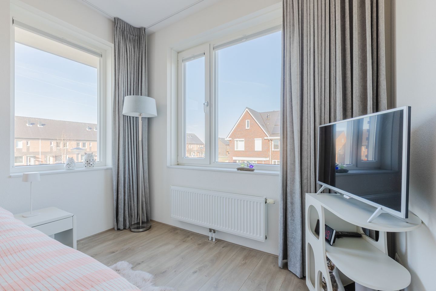 Foto 19 van Purperreiger 26