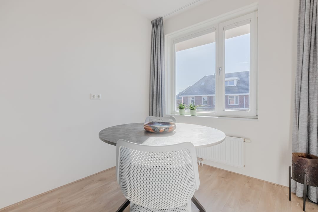 Foto 22 van Purperreiger 26