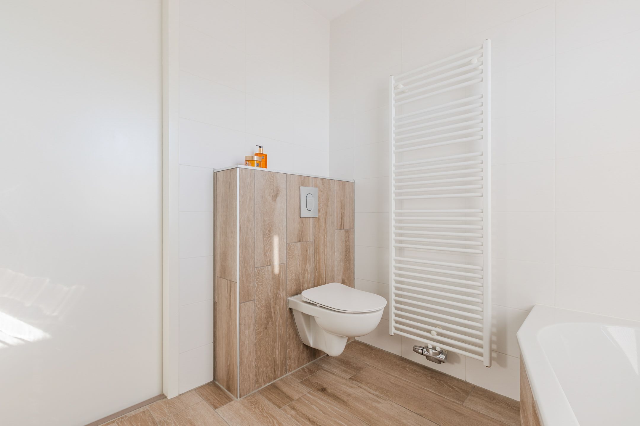 Foto 30 van Purperreiger 26