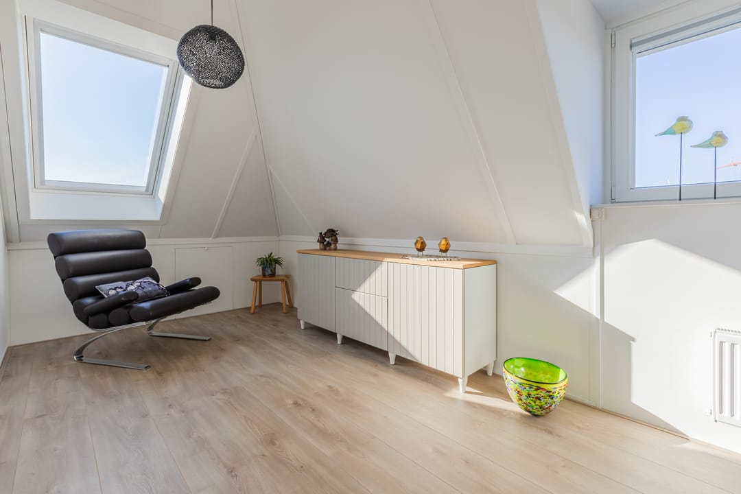 Foto 32 van Purperreiger 26