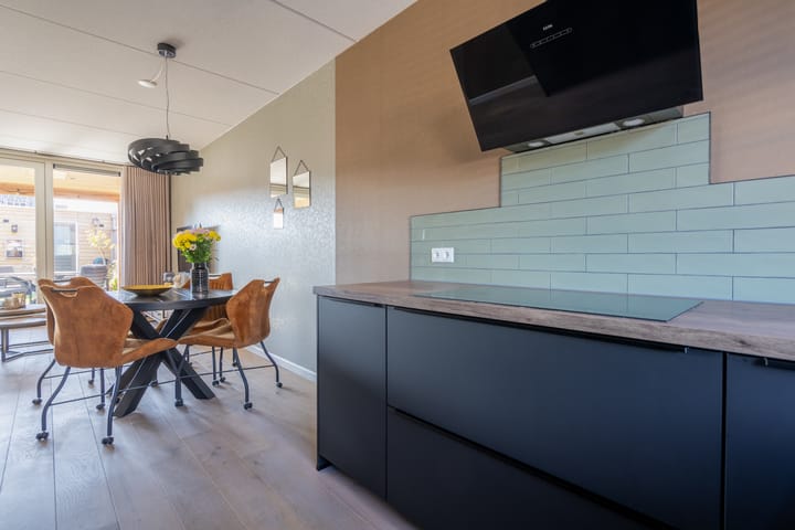 Foto 12 van Rozenbottel 12