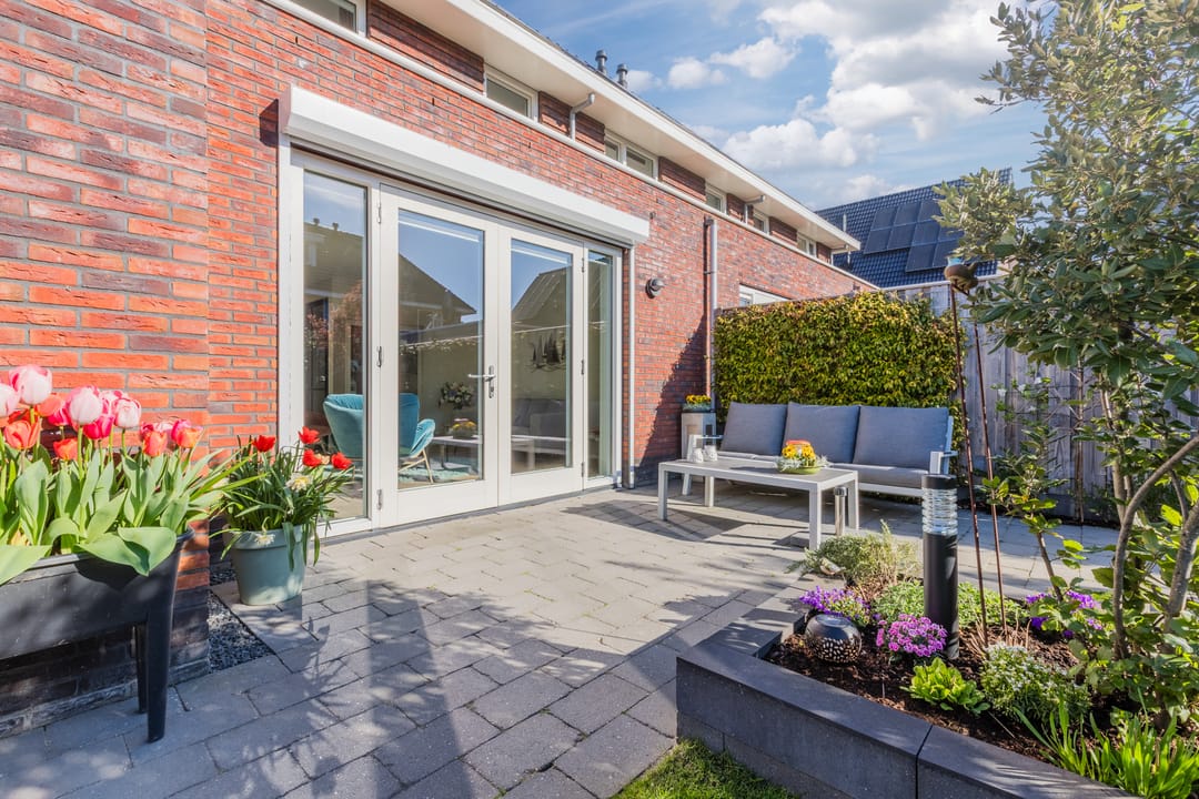 Foto 43 van Purperreiger 26