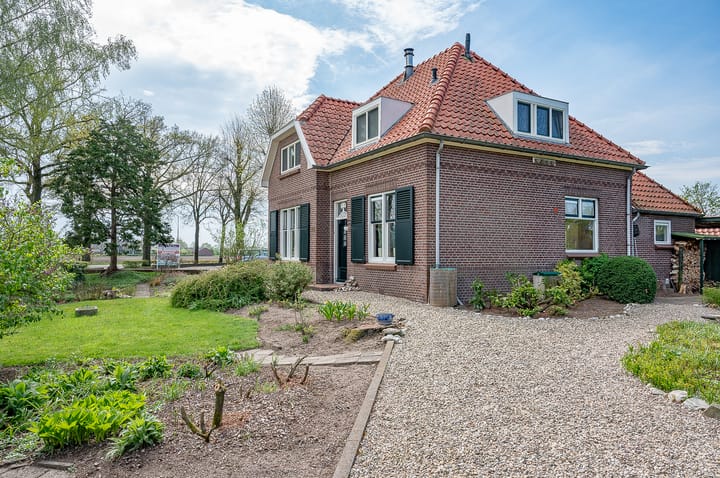 Foto 8 van Halle-Heideweg 24