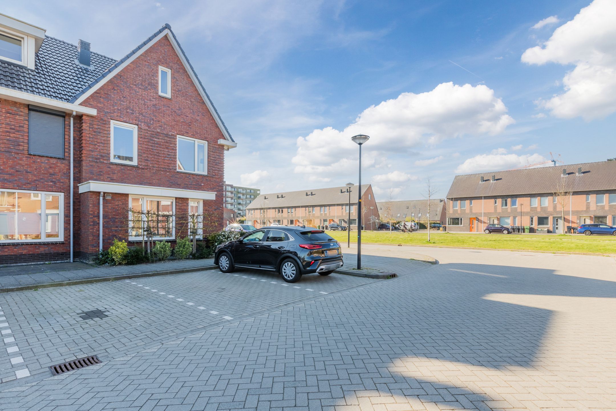 Foto 48 van Purperreiger 26