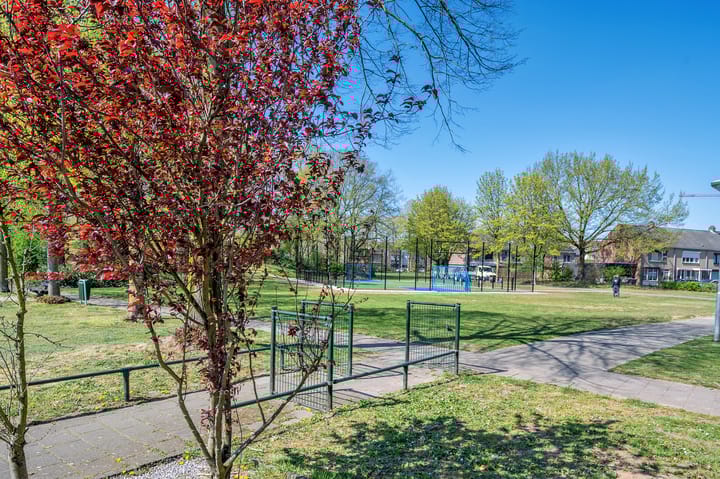 Photo 16 of Frederik Hendrikstraat 66-F