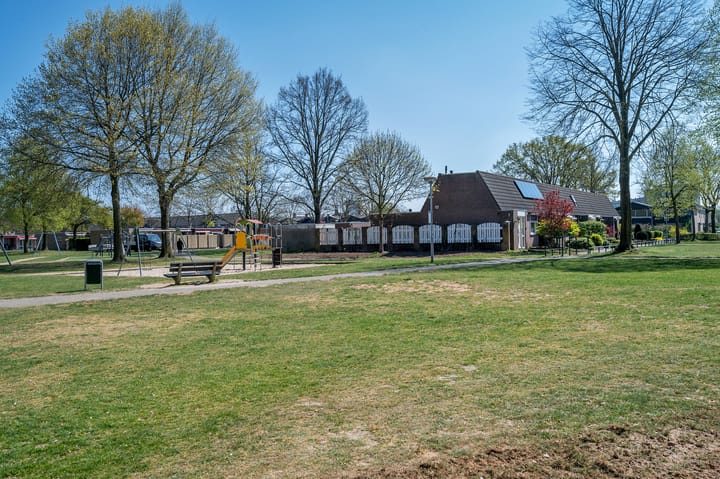 Photo 17 of Frederik Hendrikstraat 66-F