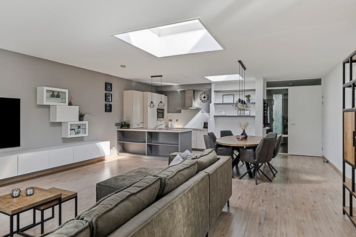 Foto 15 van Stationsstraat 33-07