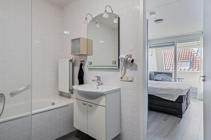 Foto 22 van Stationsstraat 33-07