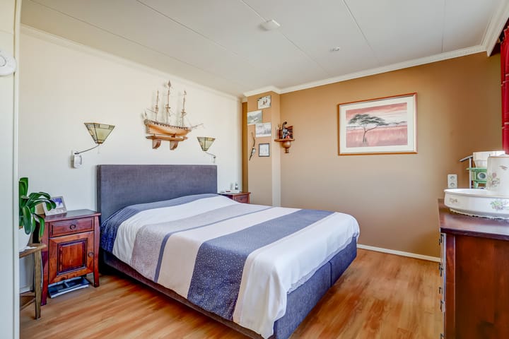 Foto 32 van Hoefbladstraat 16