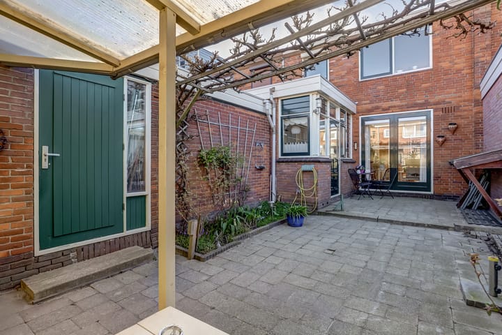 Foto 45 van Hoefbladstraat 16