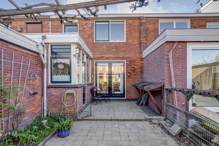 Foto 46 van Hoefbladstraat 16