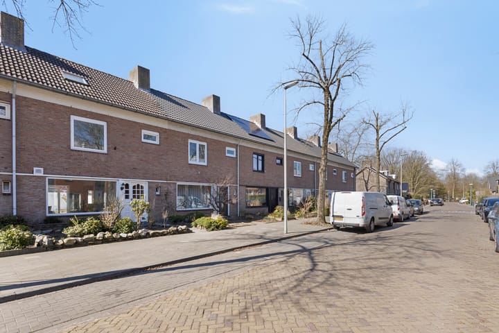 Foto 8 van van Vollenhovenstraat 20