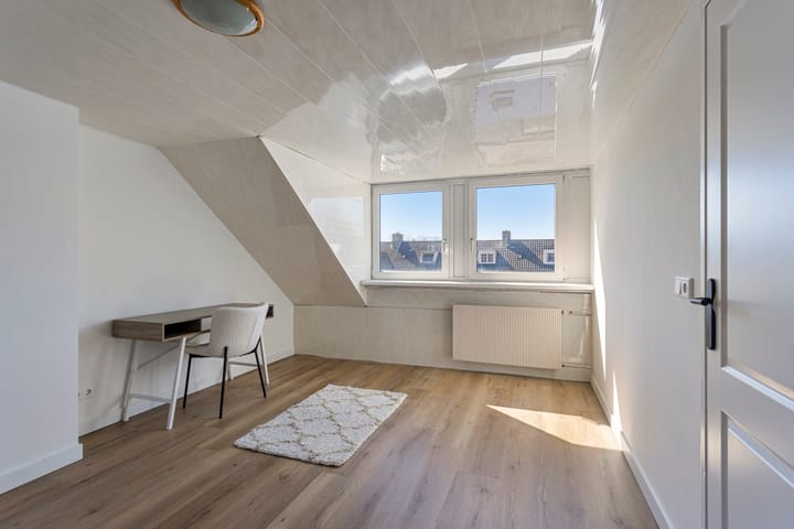 Foto 32 van van Vollenhovenstraat 20